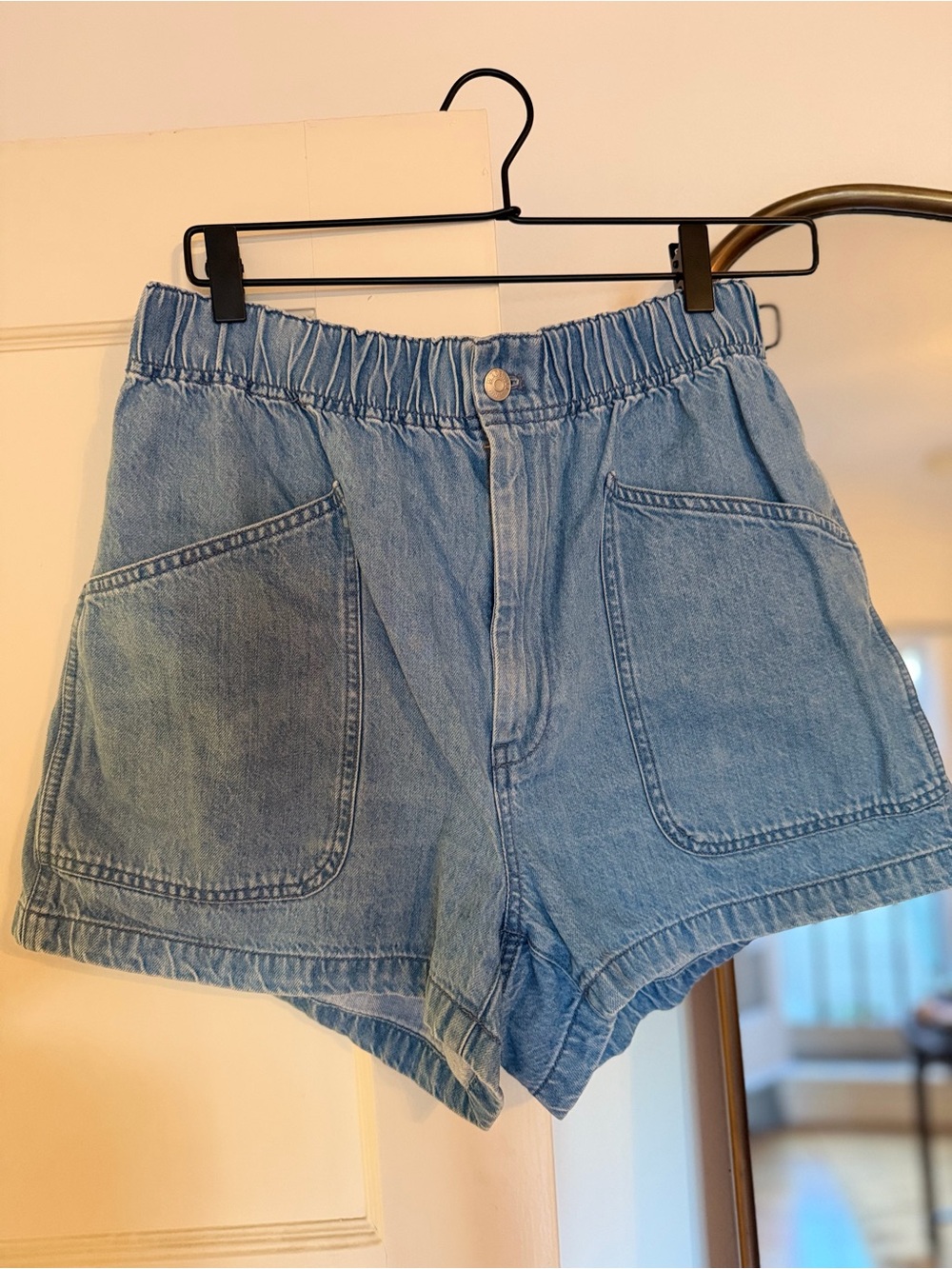 Madewell Pull On Denim Shorts Elastic Waist Patch Pockets Light Wash 28